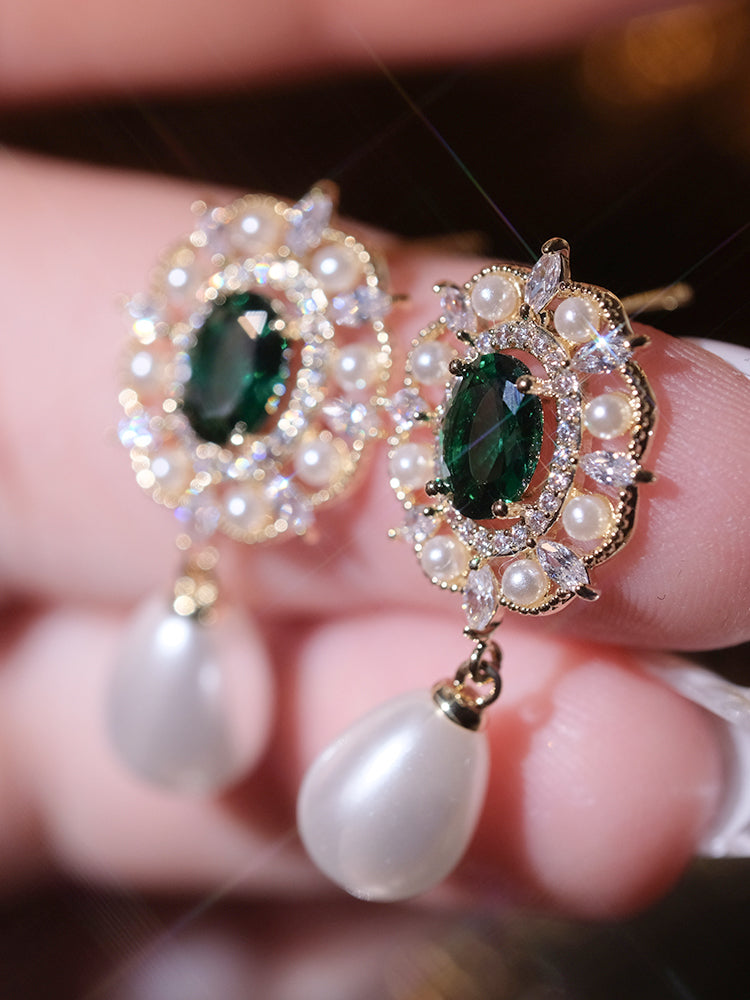 Pearl Vintage Emerald Gemstone Stud Earrings