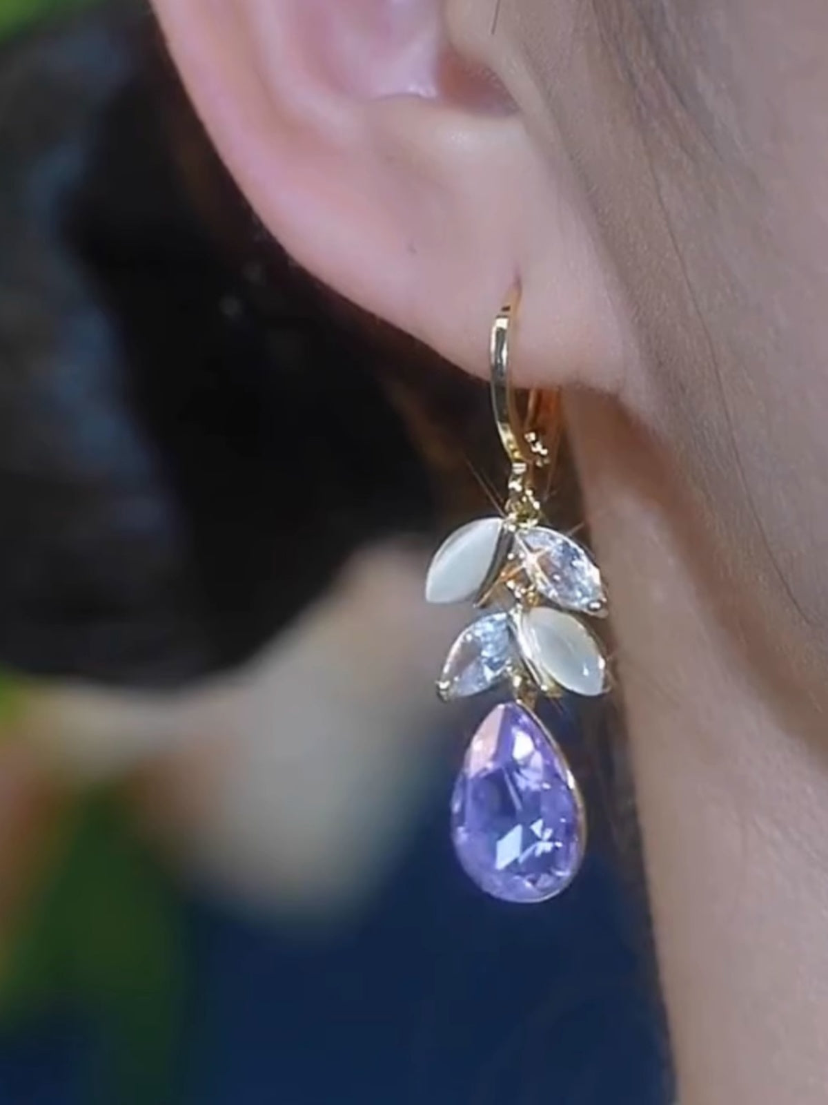 Cat's Eye Leaf Tassel Silver Needle Earrings