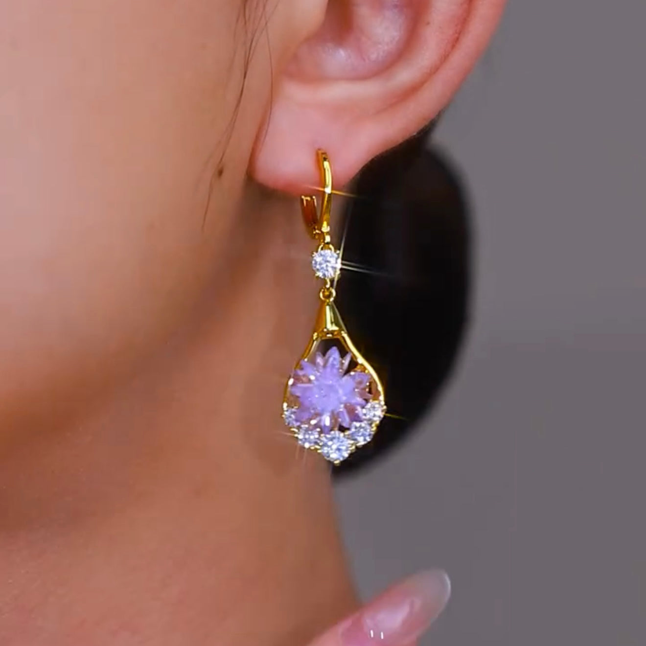 Niche Design Light Luxury Zircon Crystal Flower Earrings