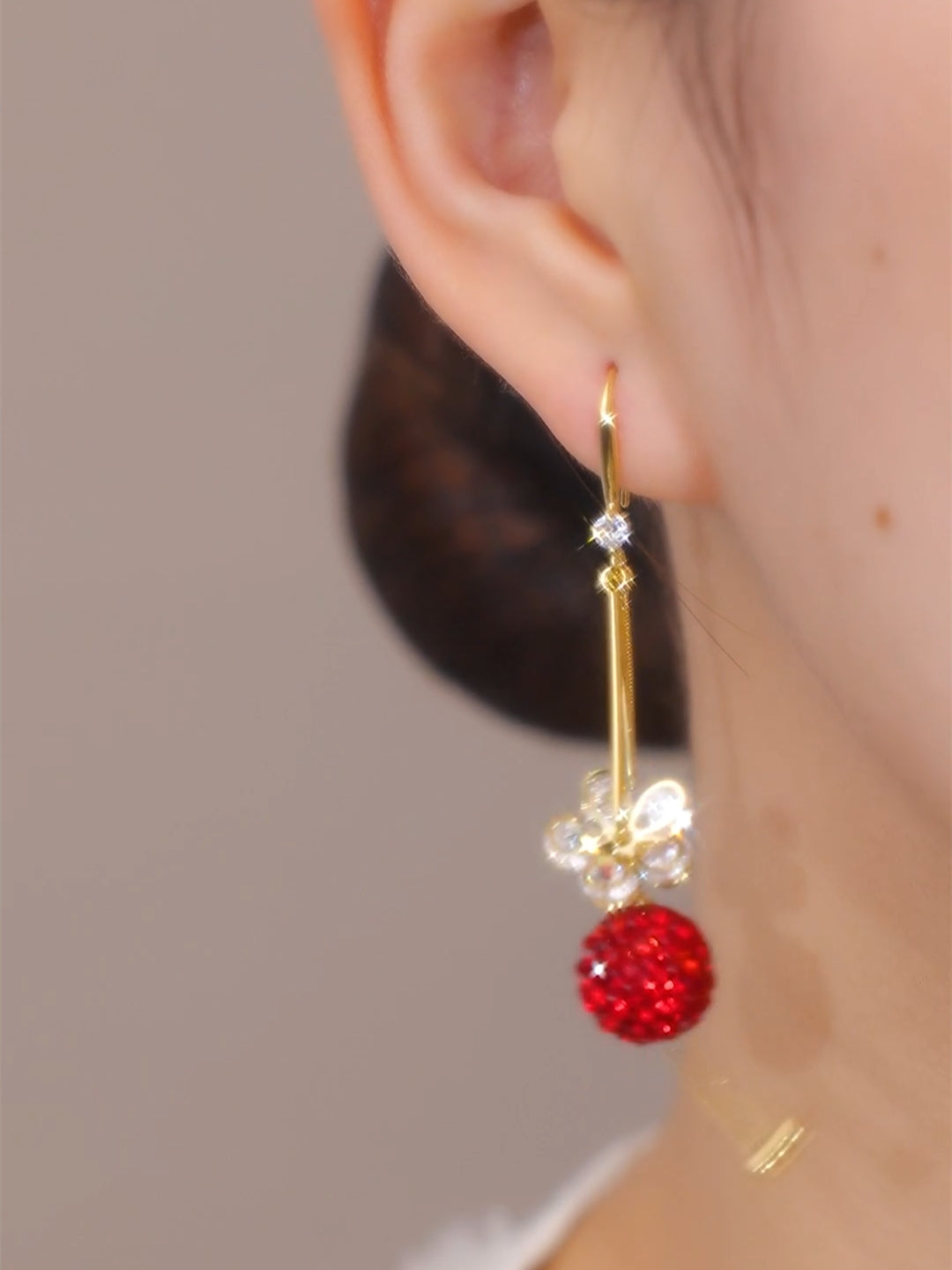 Zircon Flower Red Diamond Ball Earrings