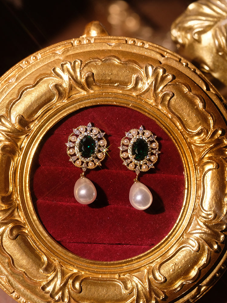 Pearl Vintage Emerald Gemstone Stud Earrings