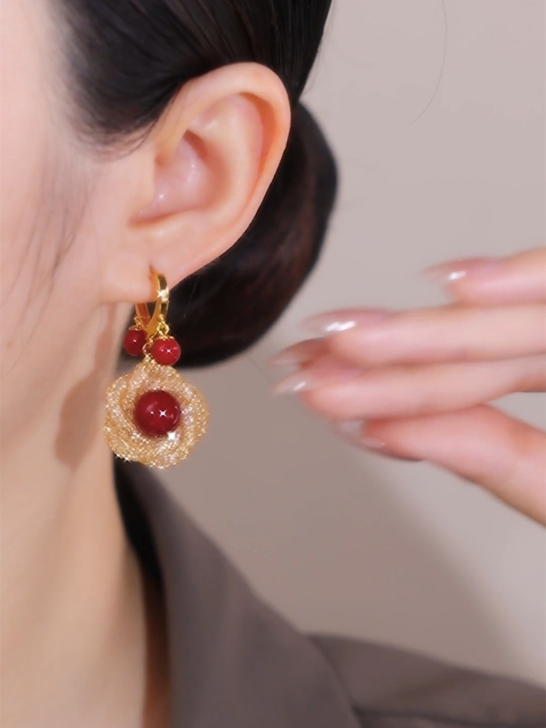 Red Pearl Beauty Mesh Earrings