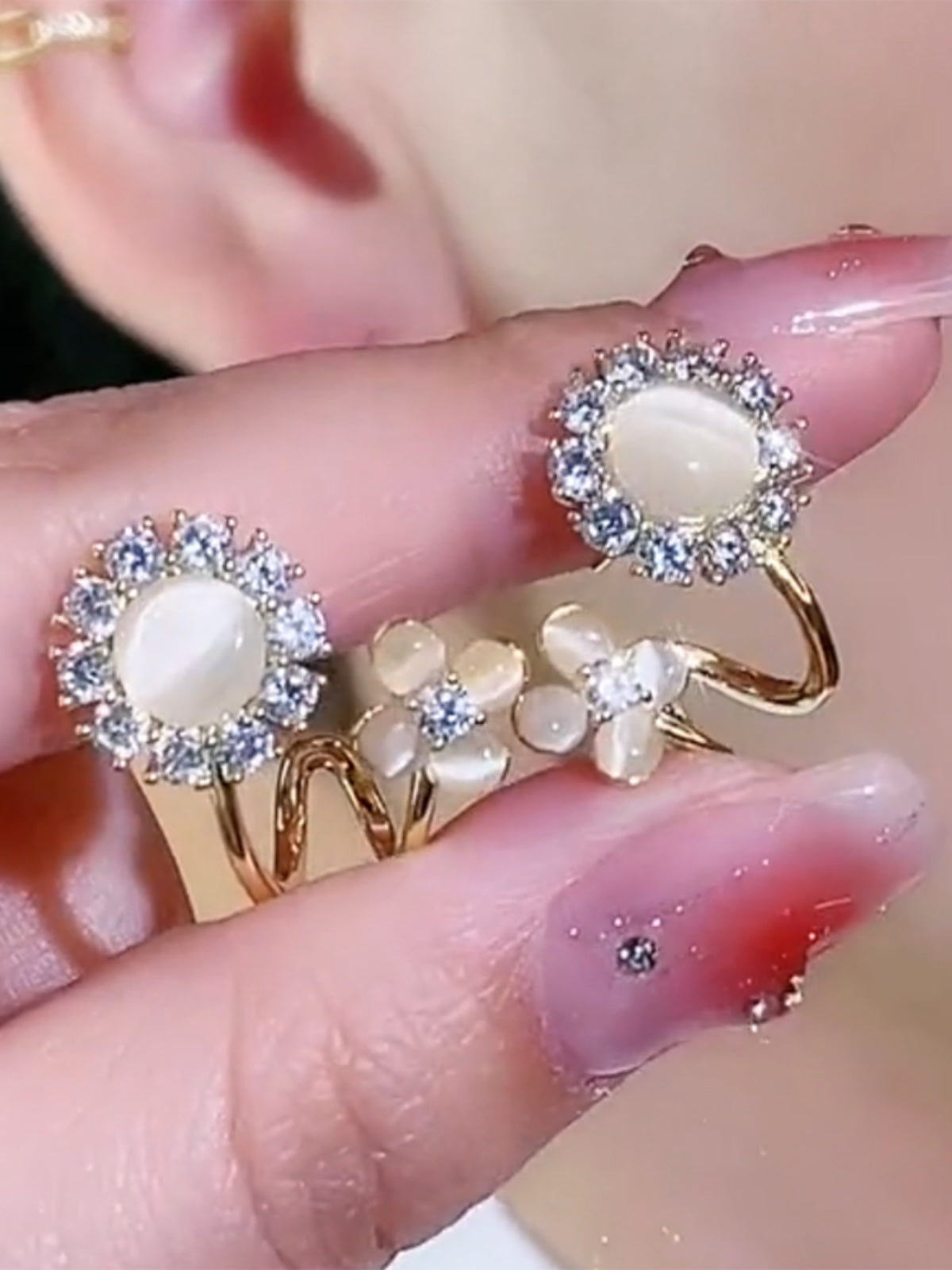 Light Luxury Fashionable And High-end Flower Earrings