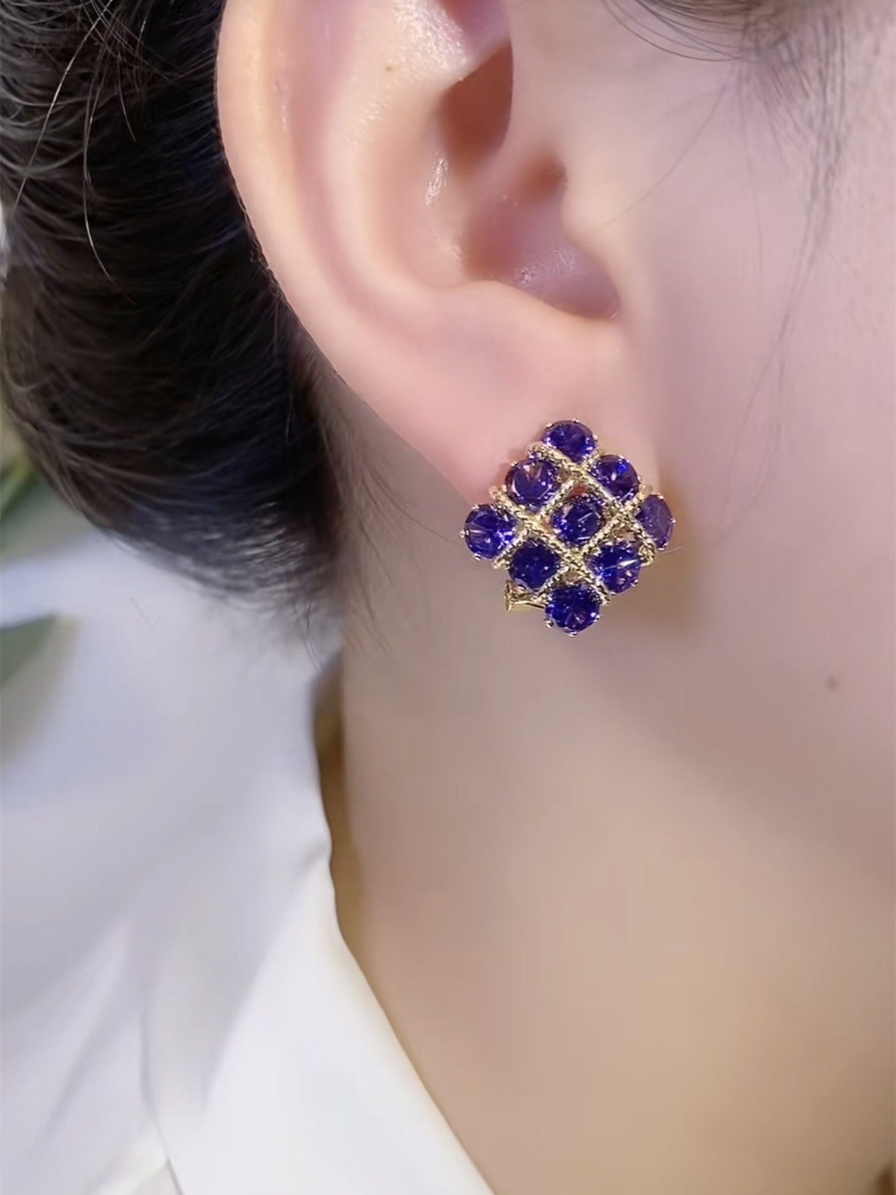 Stylish And Elegant Purple Crystal Flower Earrings