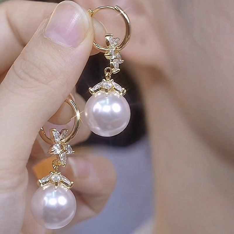 White Pearl Flower Zirconia Earrings
