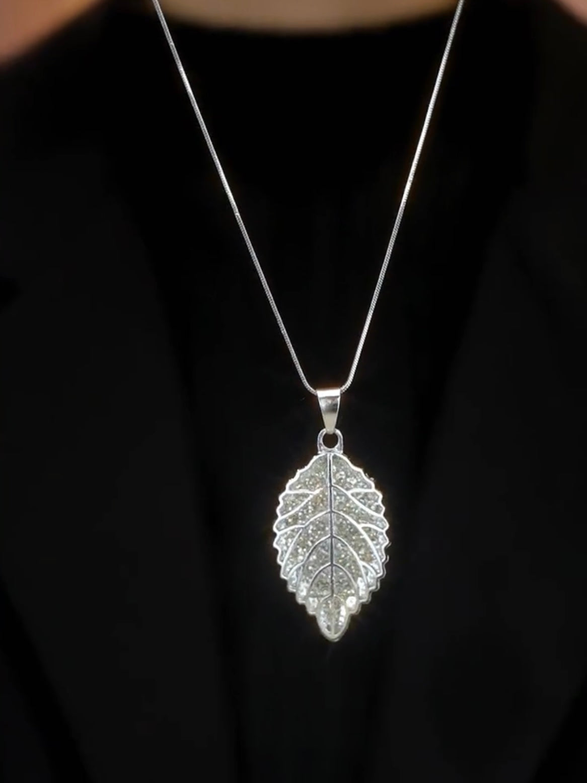 Full Diamond Leaf Necklace Sweater Chain All-match Leaf Accessories Pendant For Women