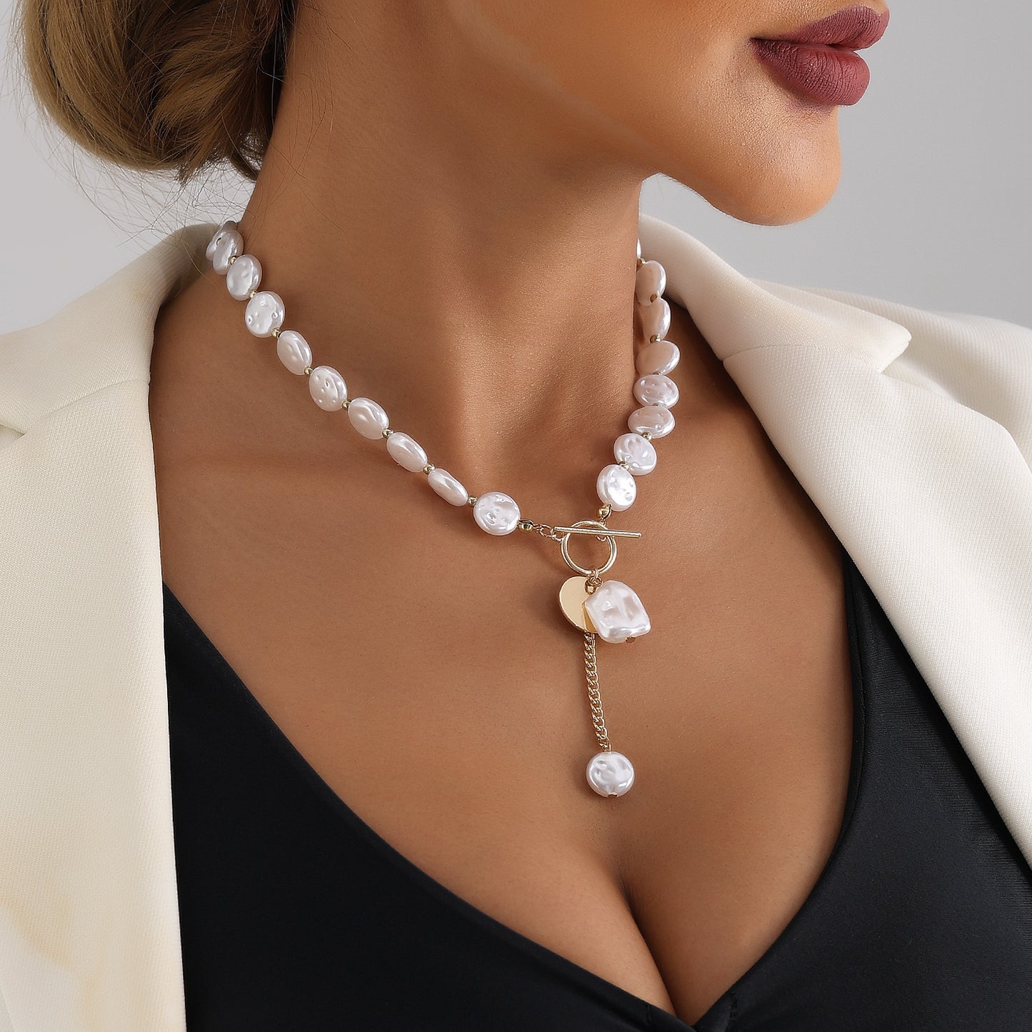 Simple Single Layer Pearl Necklace Tassel Sweater Chain