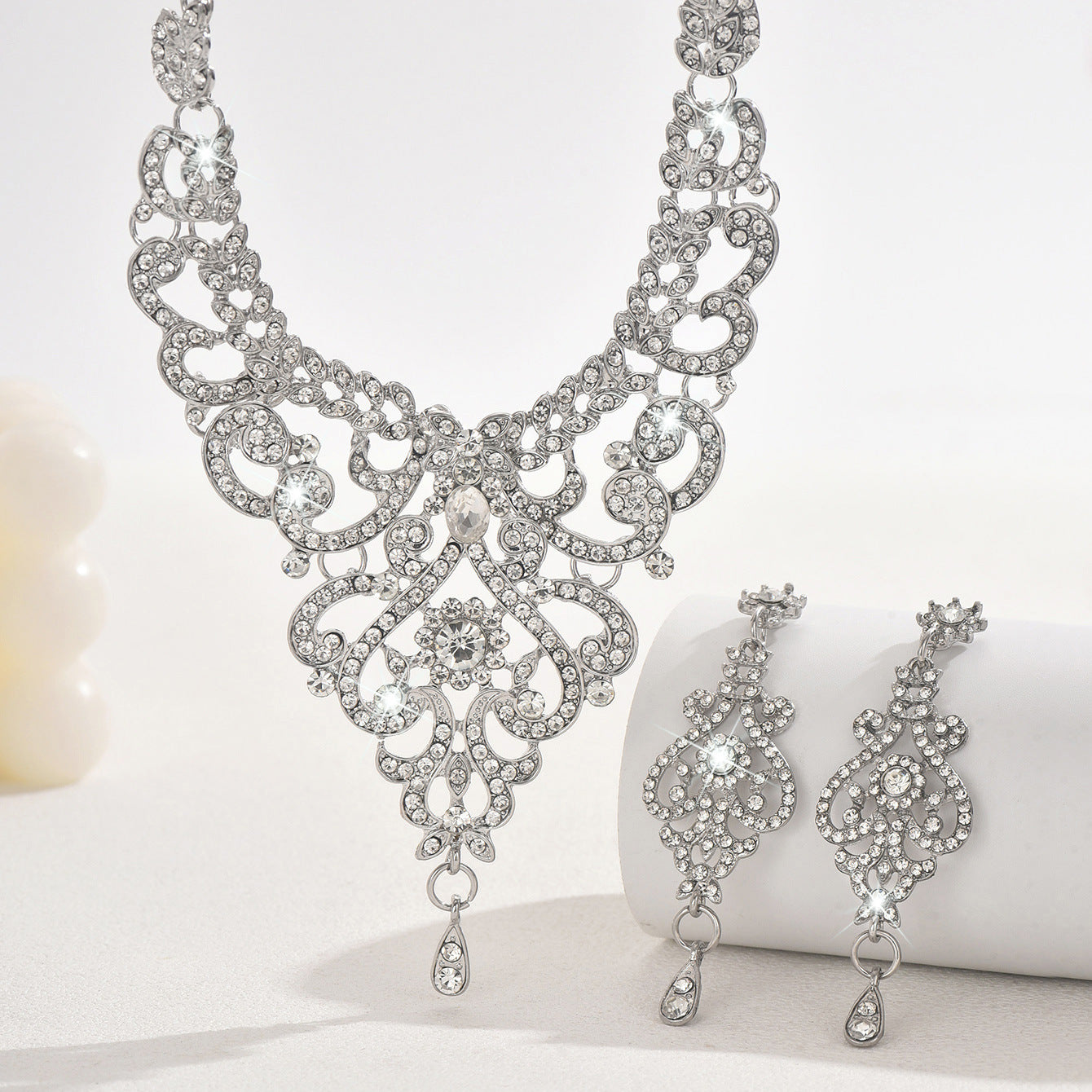 (Necklace + Earrings Set) Party Dress Women's Accessories