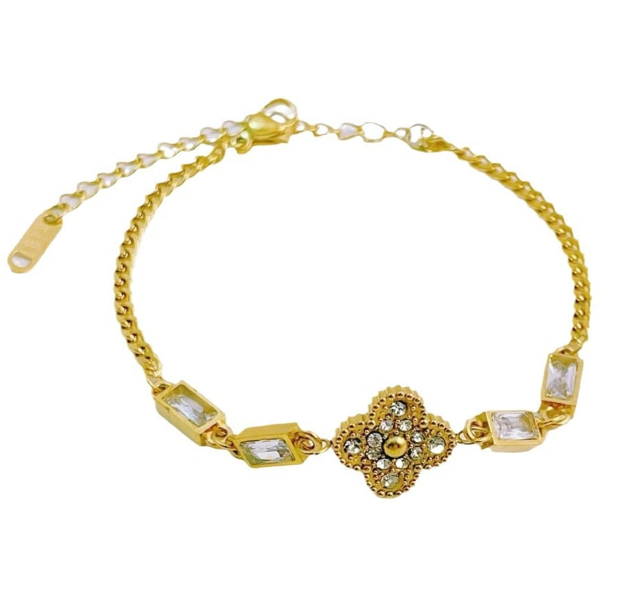 Simple Four-leaf Flower Zircon Women's Bracelet