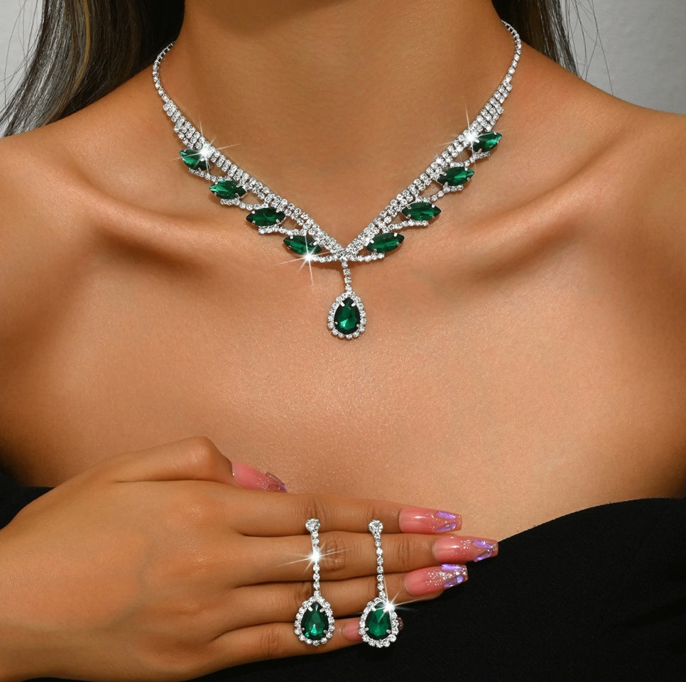 Women's Luxury Diamond Necklace Earrings Jewelry Gift Set