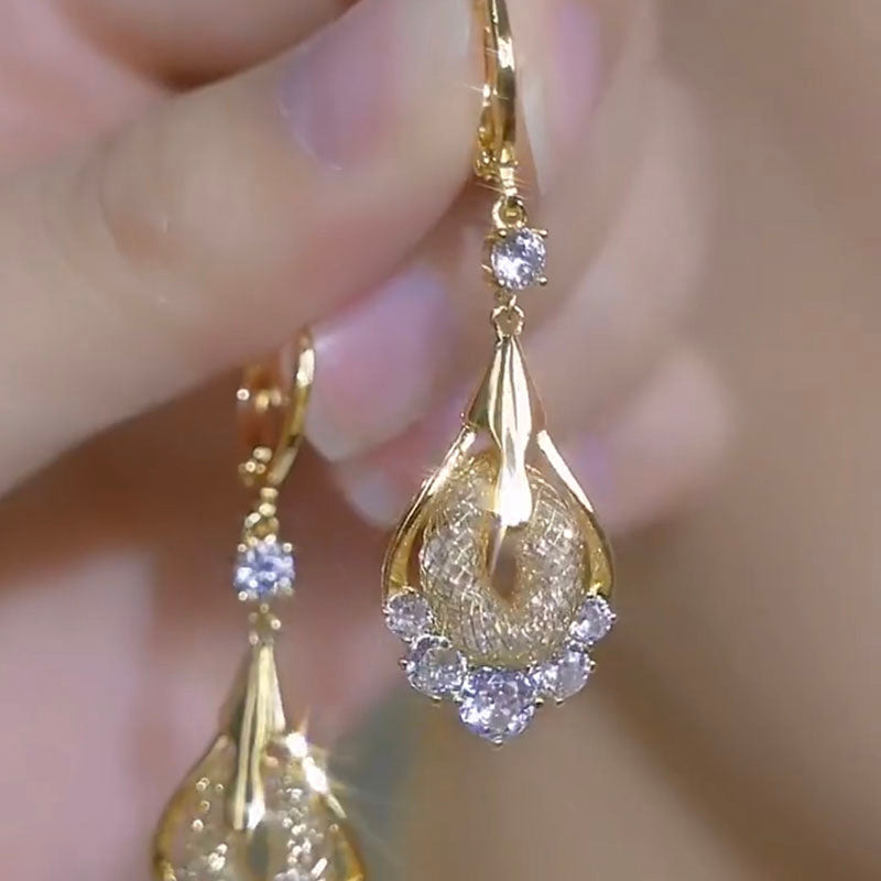 Design Gold Wire Mesh Water Drop Diamond Earrings