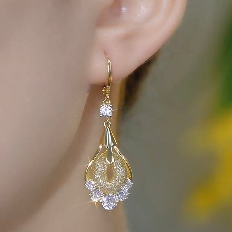 Design Gold Wire Mesh Water Drop Diamond Earrings