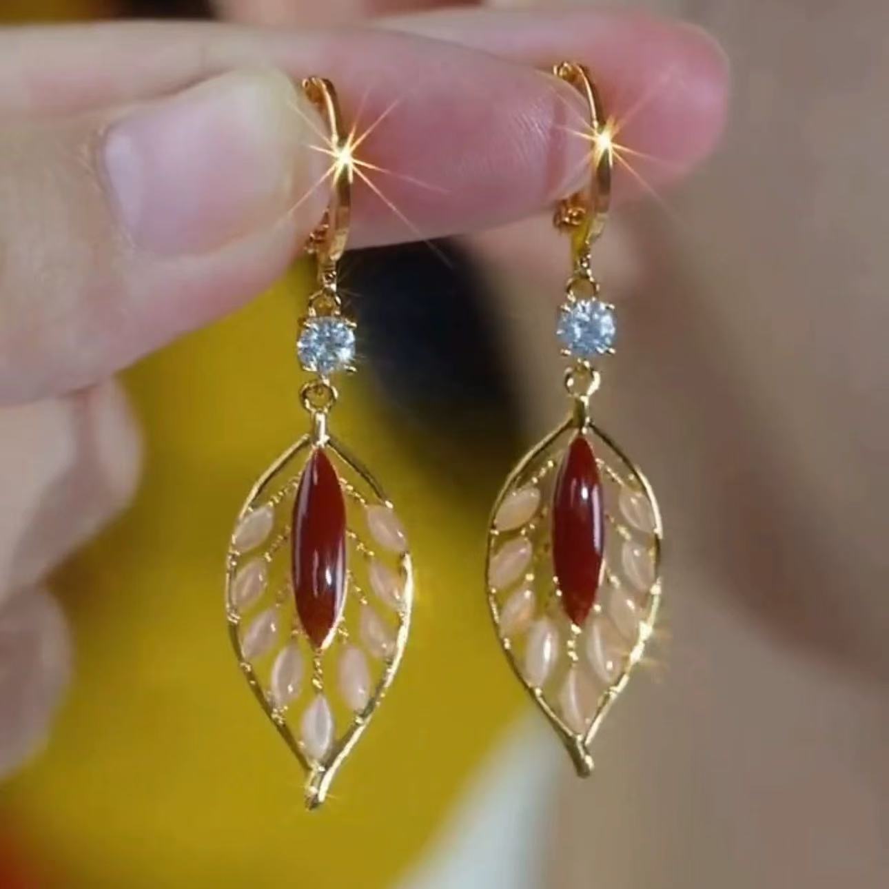 Red Vintage Cat'S Eye Stone Leaf Earrings Jade Leaf Earrings