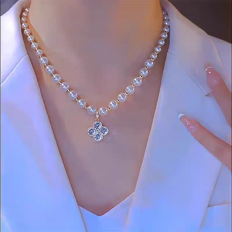 Women's French-Style Gentle & Sweet Clavicle Necklace