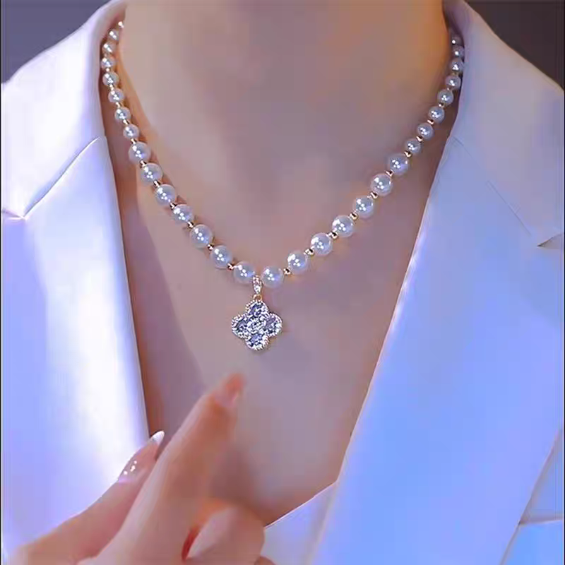 Women's French-Style Gentle & Sweet Clavicle Necklace
