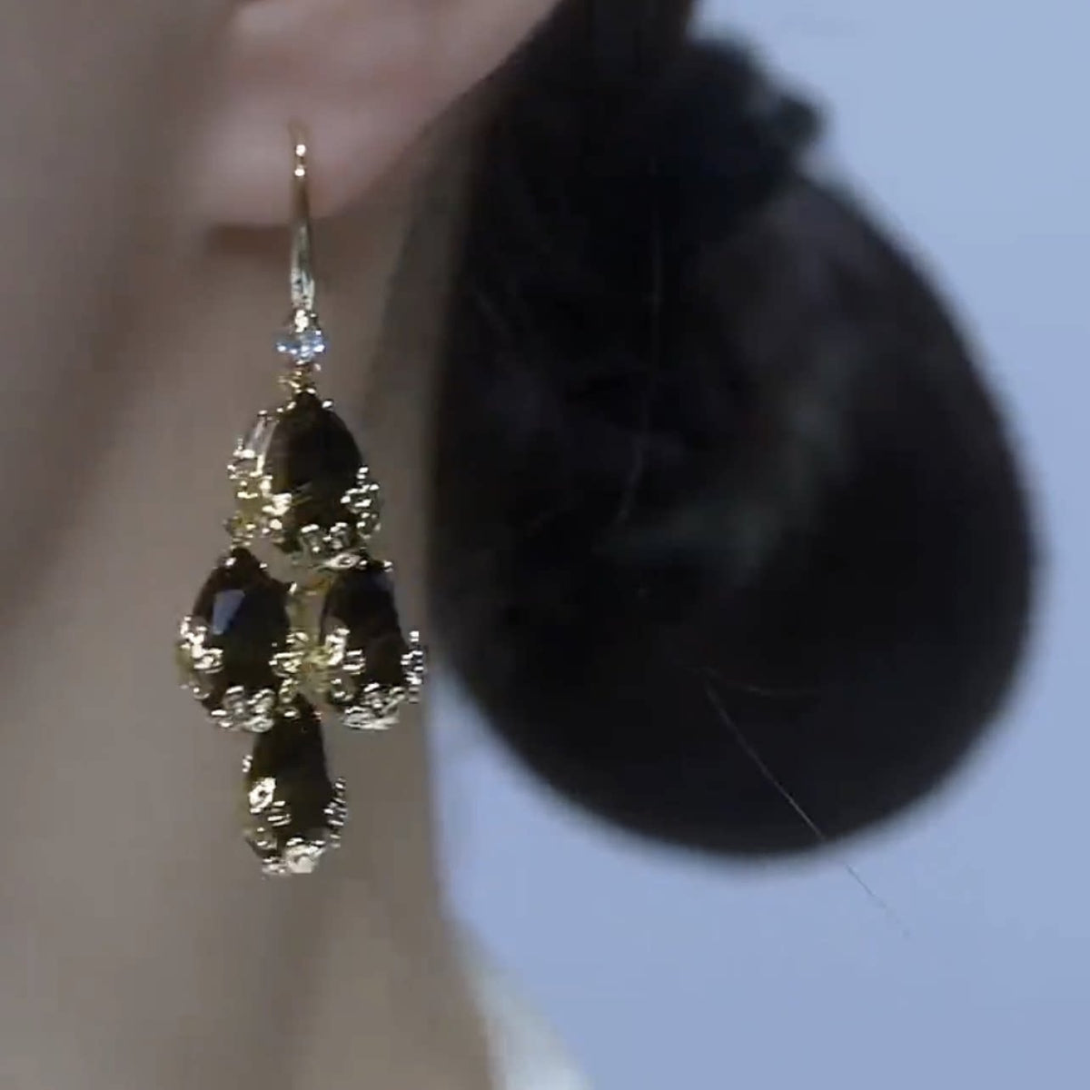 Elegant Black Gemstone Drop Earrings for Women – Vintage Gold-Tone Statement Dangle Earrings