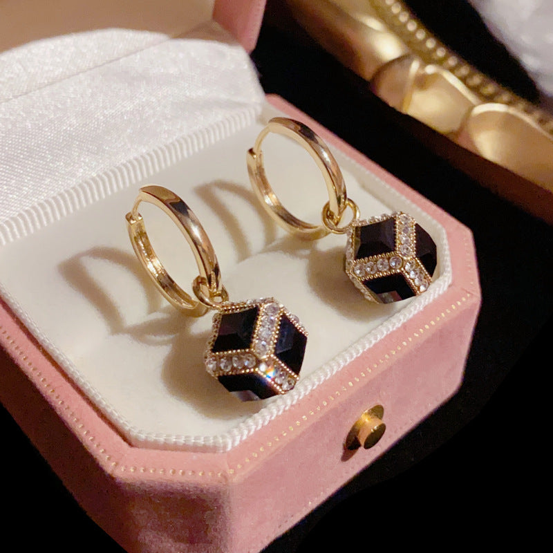 Fashionable Retro Diamond-Studded Square Metal Earrings For Women