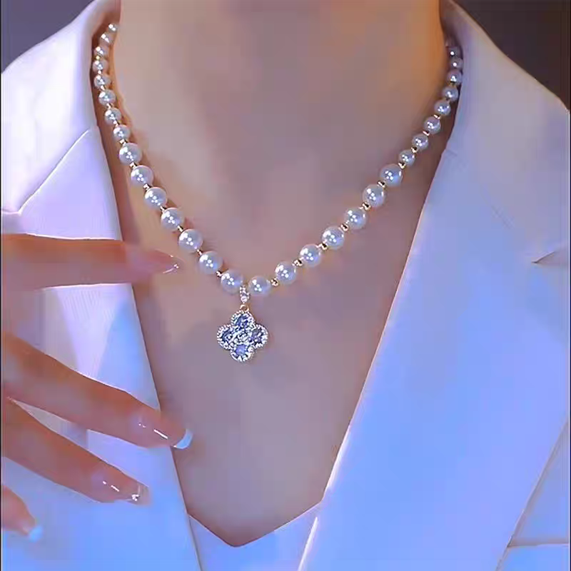 Women's French-Style Gentle & Sweet Clavicle Necklace