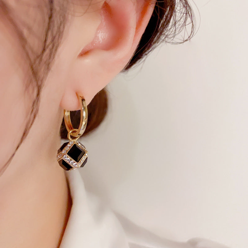 Fashionable Retro Diamond-Studded Square Metal Earrings For Women