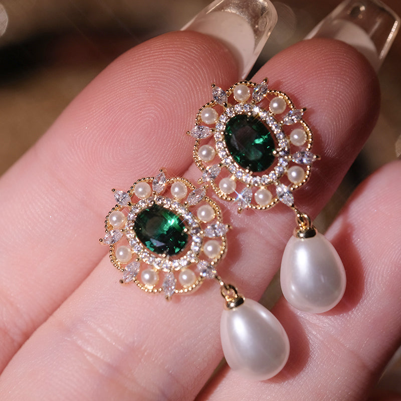 Pearl Vintage Emerald Gemstone Stud Earrings