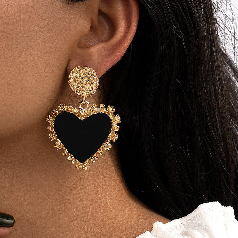 Fashionable And Light Luxury Temperament Simple Heart-Shaped Earrings Elegant Accessories