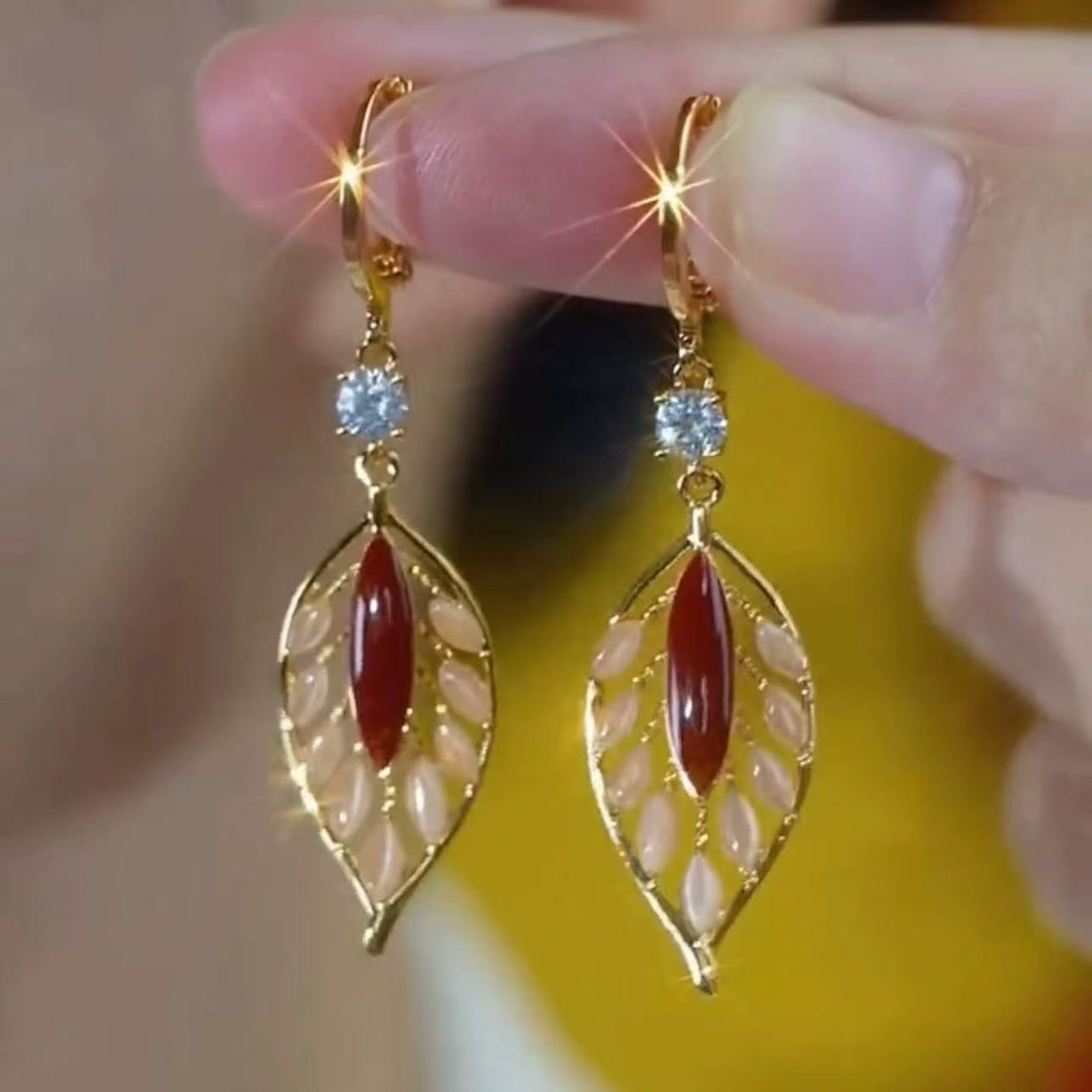 Red Vintage Cat'S Eye Stone Leaf Earrings Jade Leaf Earrings